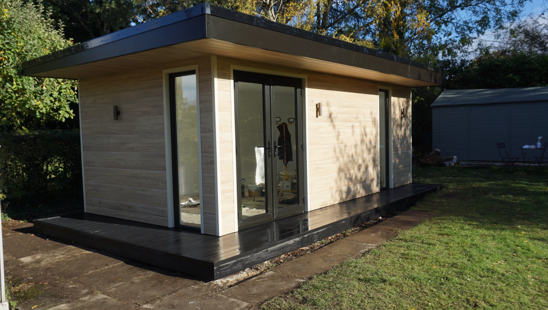 Luxury Garden Room in Milton Keynes