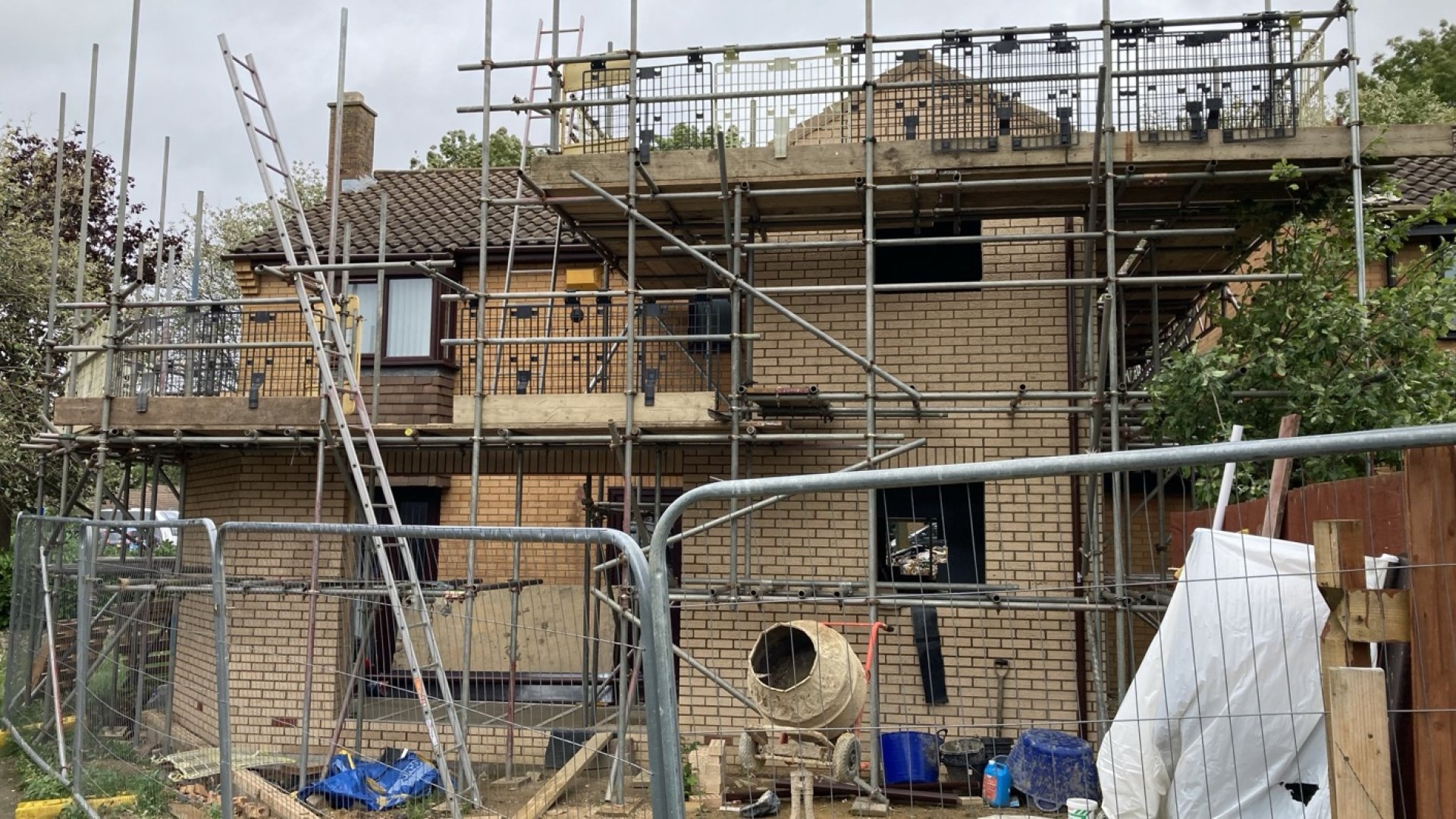 Double storey rear extension Milton Keynes family home by Crownhill Building Services home extension builders MK