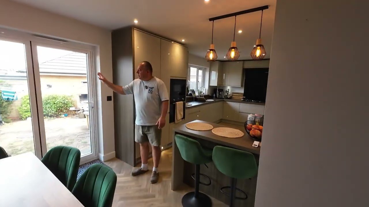 Customer video testimonial for Bespoke Spectra Extension in Glebe Farm Milton Keynes